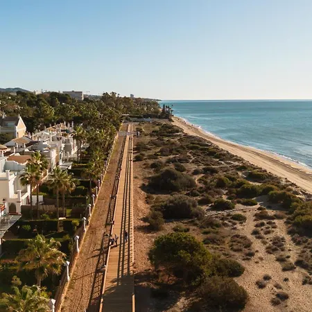 Coastal Apartment, With Swimming Pools And Close To The Beach, In The Tourist Bahia De * 马尔韦利亚