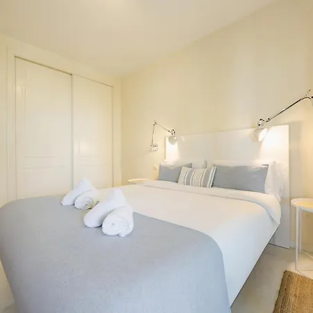 Coastal Apartment, With Swimming Pools And Close To The Beach, In The Tourist Bahia De Lägenhet