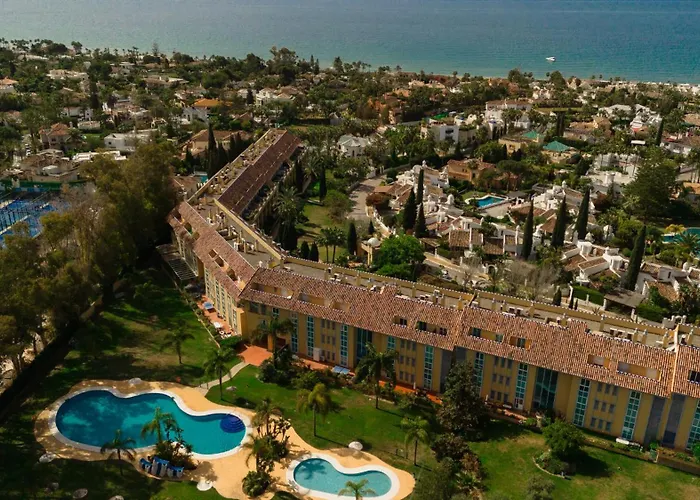 Coastal Apartment, With Swimming Pools And Close To The Beach, In The Tourist Bahia De Marbella *