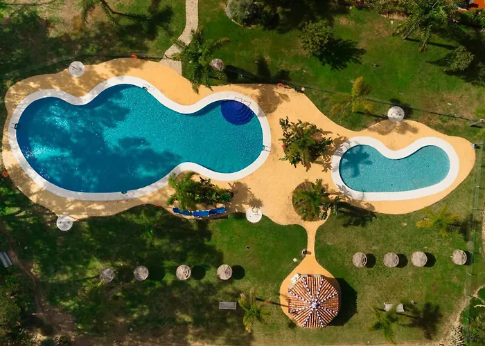 Apartment Coastal Apartment, With Swimming Pools And Close To The Beach, In The Tourist Bahia De *