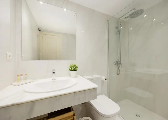 Coastal Apartment, With Swimming Pools And Close To The Beach, In The Tourist Bahia De Marbella