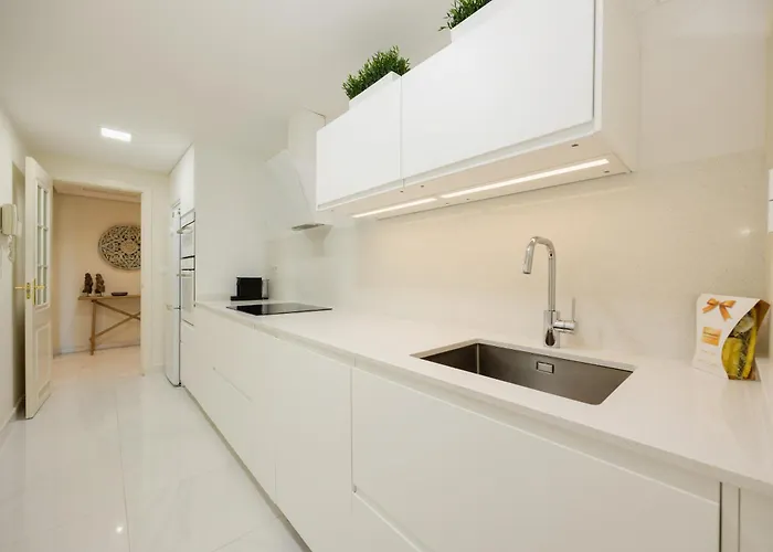 Апартаменти Coastal Apartment, With Swimming Pools And Close To The Beach, In The Tourist Bahia De *