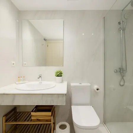 Apartment Coastal Apartment, With Swimming Pools And Close To The Beach, In The Tourist Bahia De *