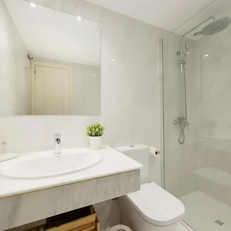 Coastal Apartment, With Swimming Pools And Close To The Beach, In The Tourist Bahia De